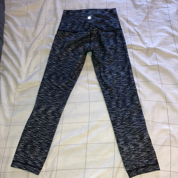 Lululemon Wunder Under leggings